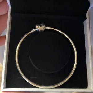 Pandora heart clasp (SOLD in FB MARKETPLACE)